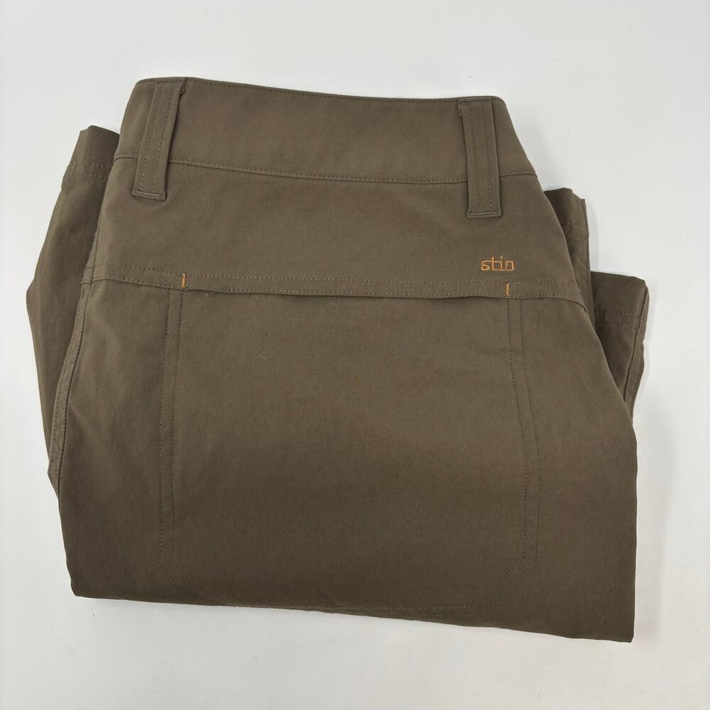 Stio Mens 35x8 Dark Brown Nylon Blend Shorts
